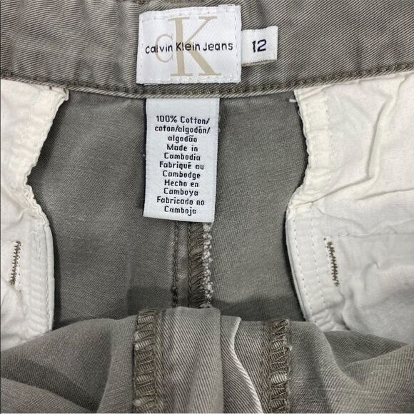 Calvin Klein Khaki Shorts size 12 Olive - Picture 3 of 5